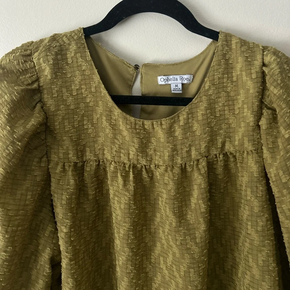 Elegant Textured Women's Blouse in Mustard - Picture 5 of 6